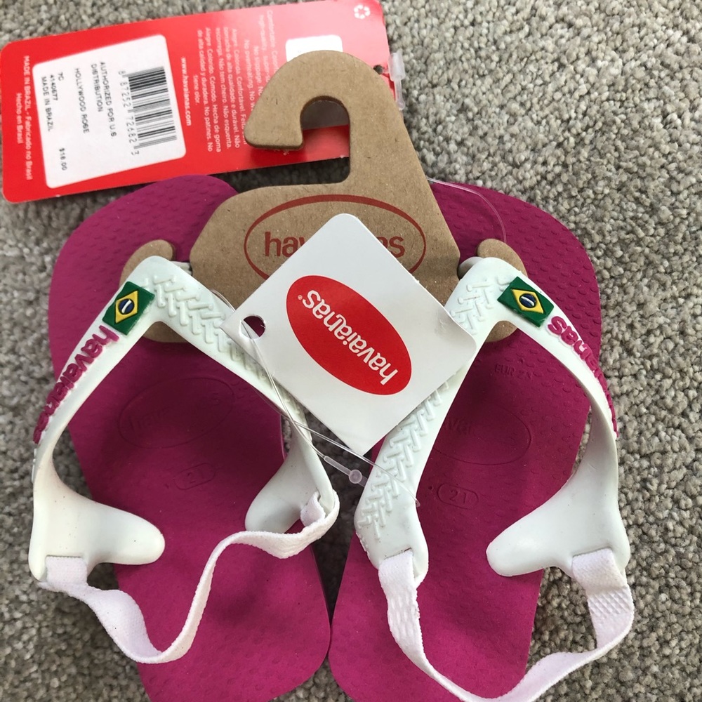 Havaianas toddler size 21.